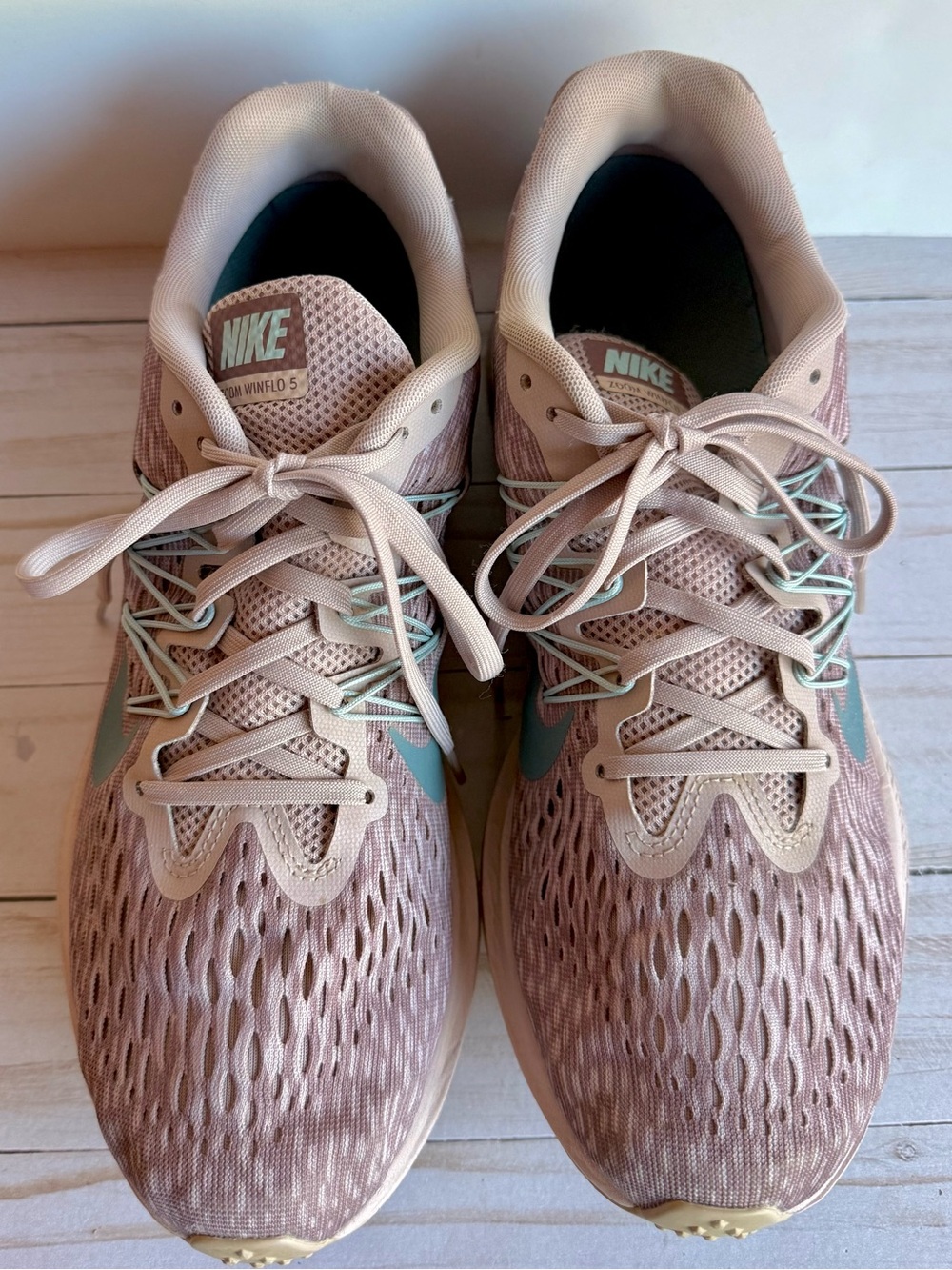 Nike Zoom Winflo 5 Lightweight Running Shoes Lavender and Blue Womens 11 US 43EU
